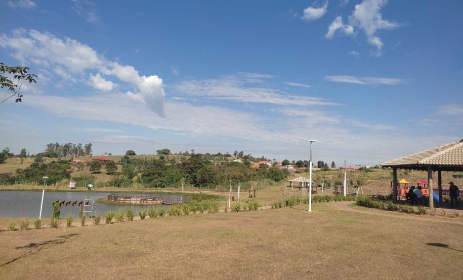 PARQUE COM VISÃO A NÍVEL DO SOLO