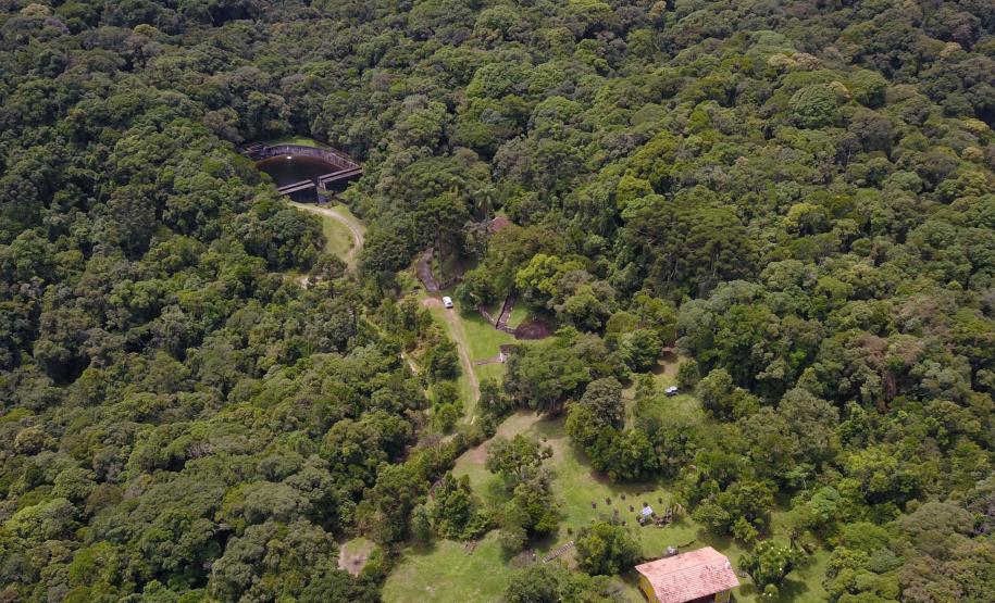Foto aérea de paisagem natural