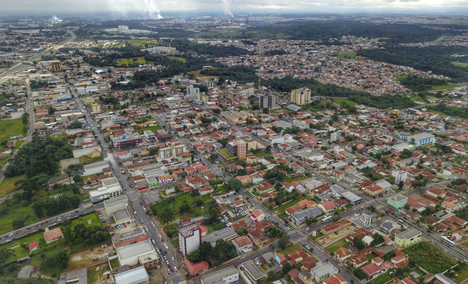Vista aérea cidade paranaense