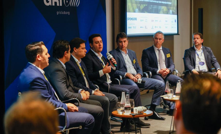 GOVERNADOR E COMITIVA