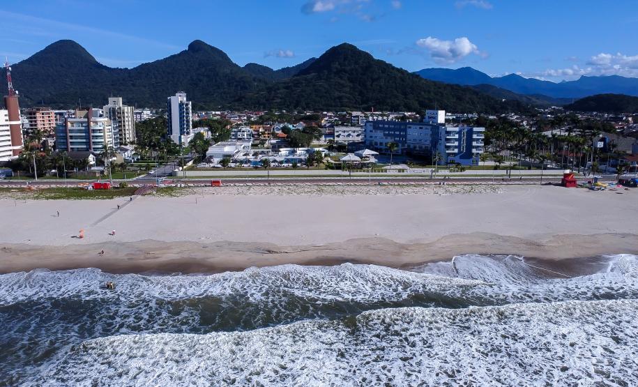 vista aérea obras em matinhos
