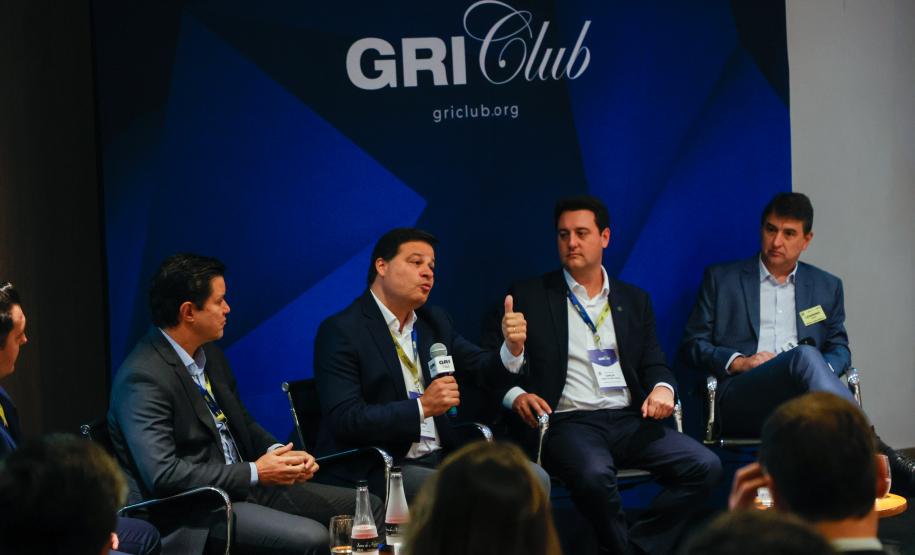 GOVERNADOR E COMITIVA