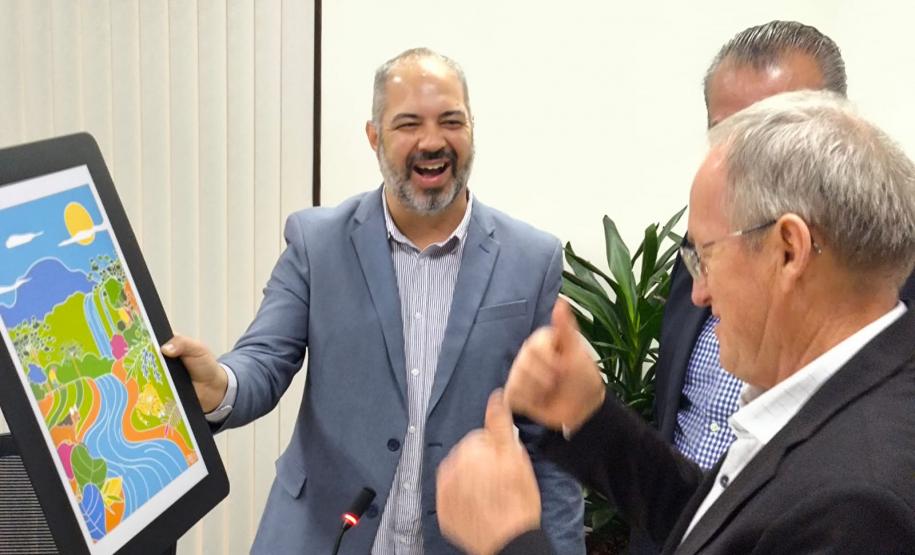 PRESENTES EM INTERAÇÃO