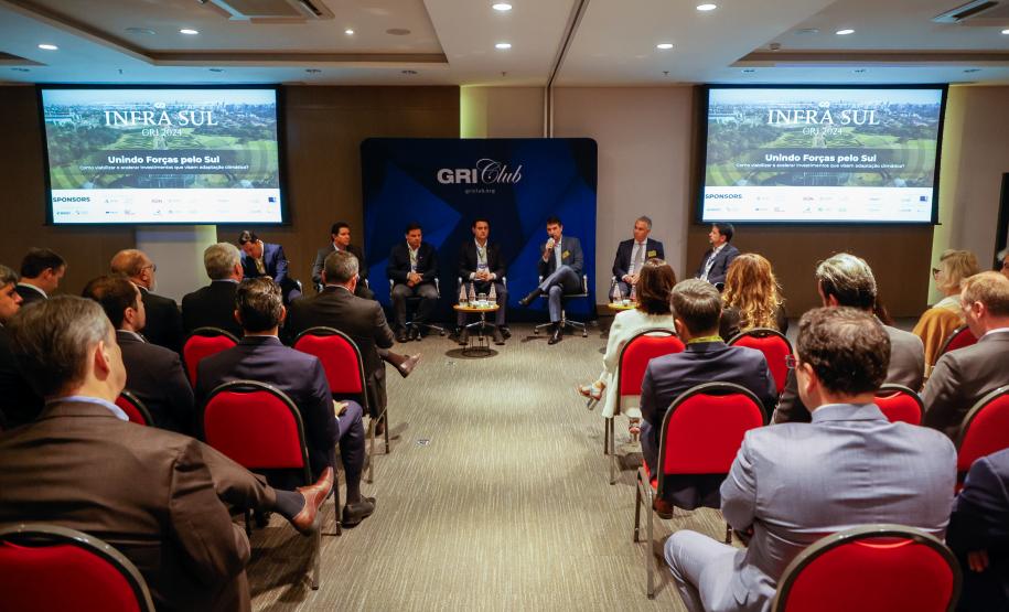 GOVERNADOR E COMITIVA