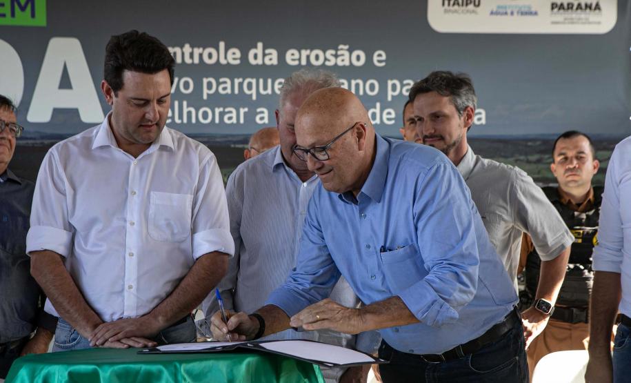 ASSINATURA DE DOCUMENTO