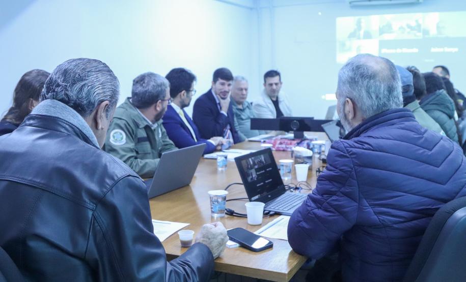 GESTORES EM REUNIÃO