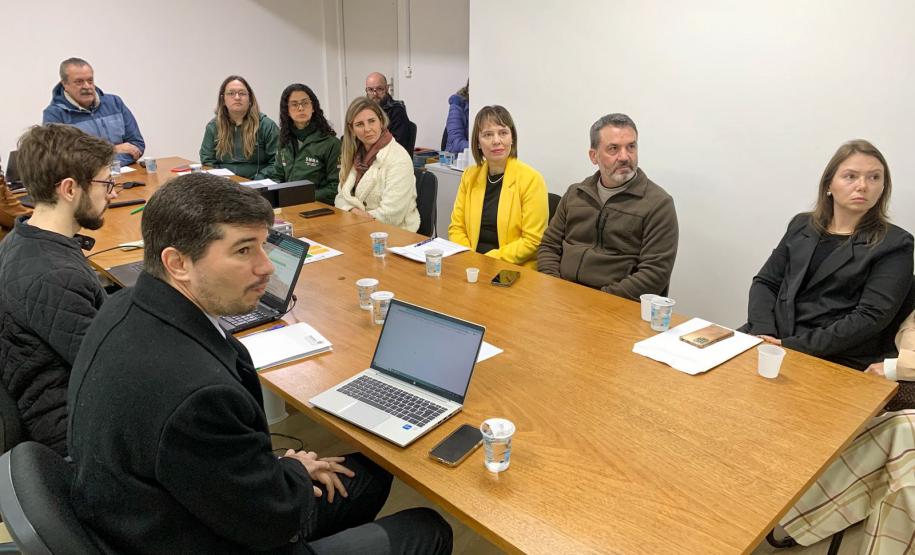 INTEGRANTES DA AUTARQUIA E MP  EM REUNIÃO