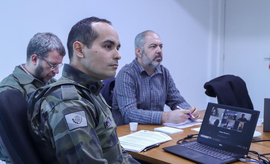 GESTORES EM REUNIÃO