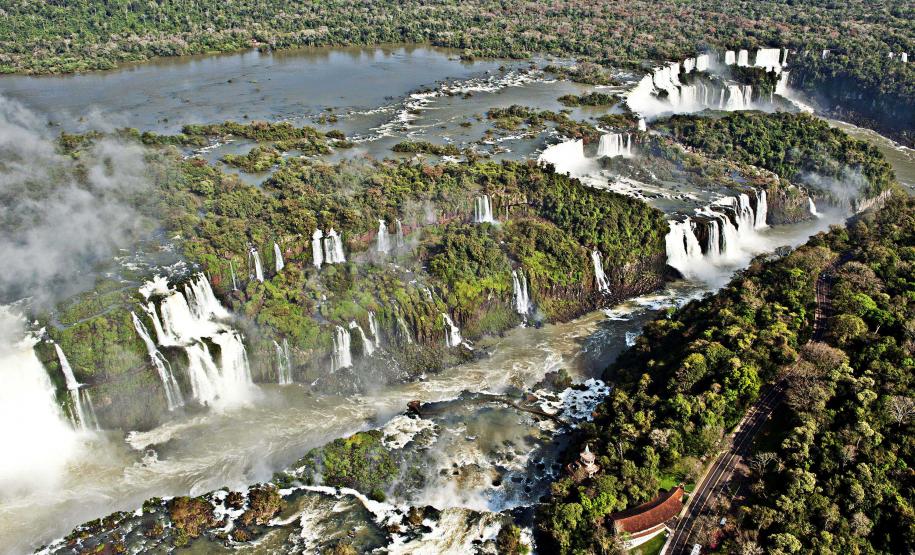 Foto de cataratas do baixo iguaçu