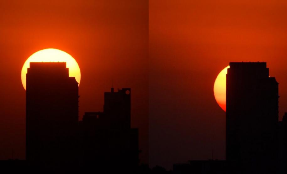 CIDADE NO POR DO SOL
