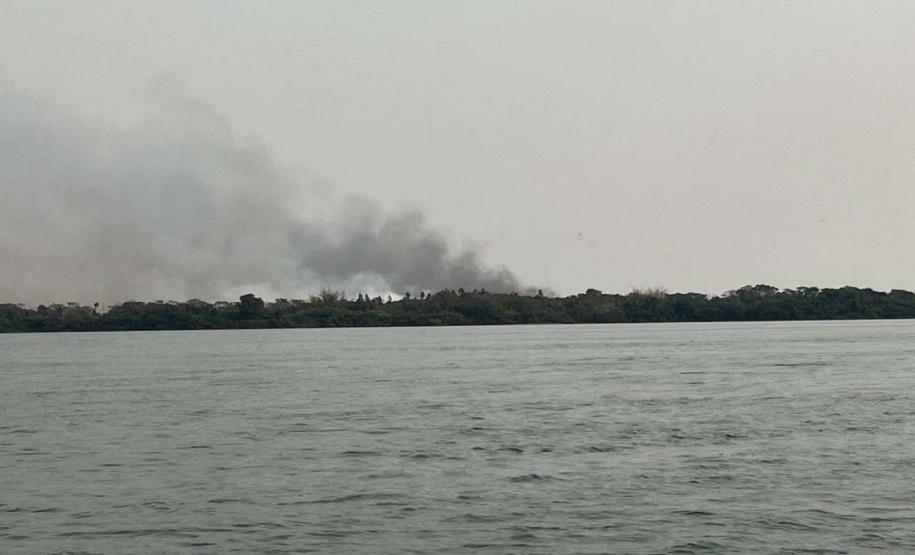 FUMAÇA NO HORIZONTE RIBEIRINHO