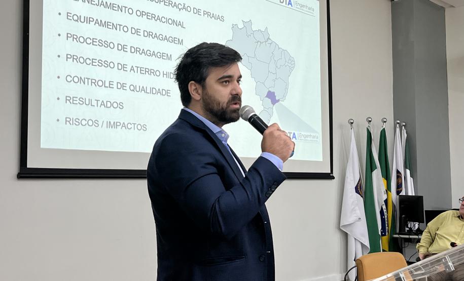 Foto de evento de apresentação de obras de engorda de orla