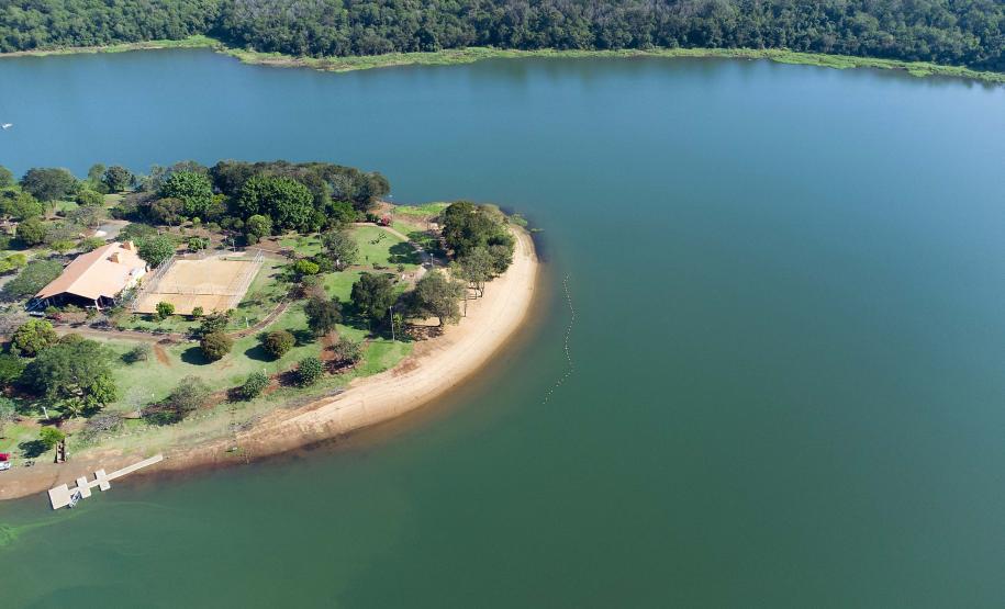 Foto de paisagem com ilha