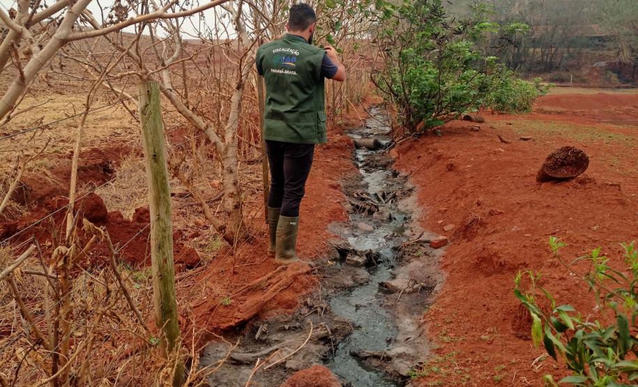 IMAGENS DE FISCALIZAÇÃO E POLUIÇÃO