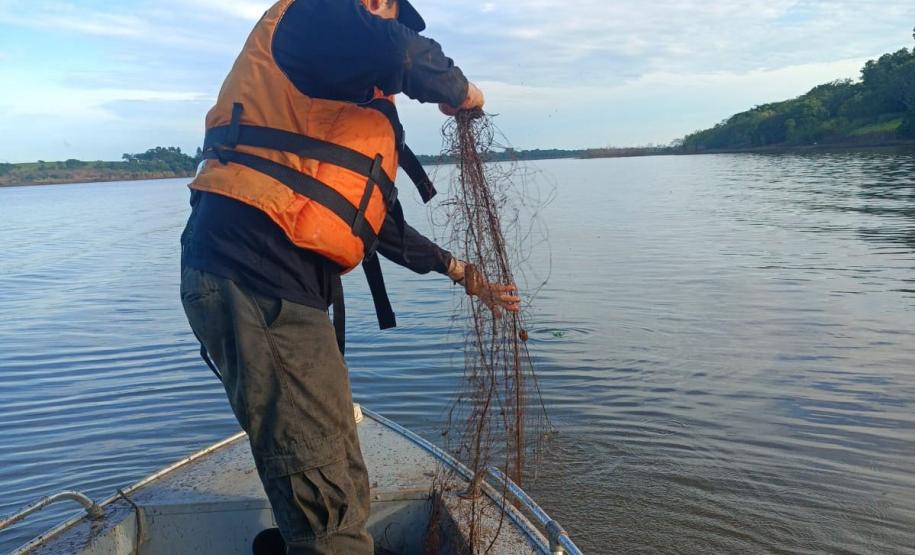 FISCAL COM REDE NA MÃO