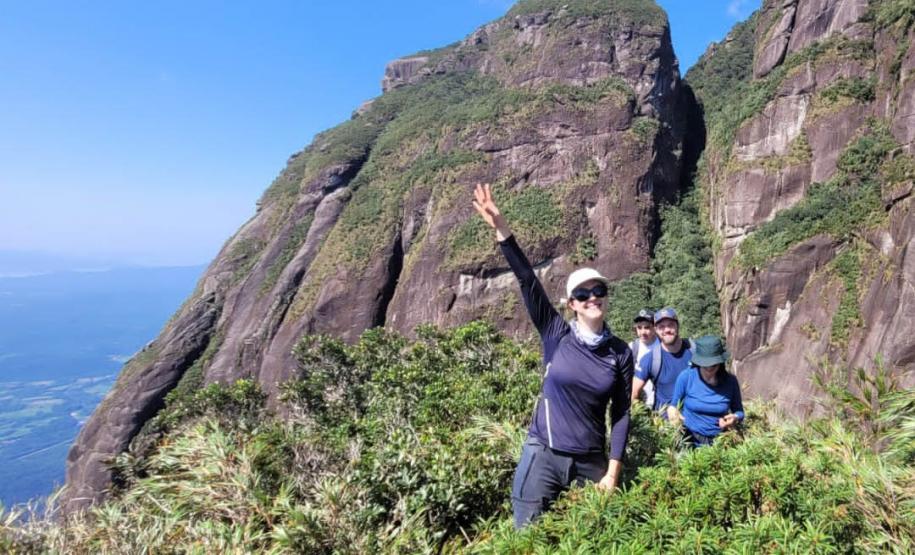 CENAS DE CONTATO COM A NATUREZA