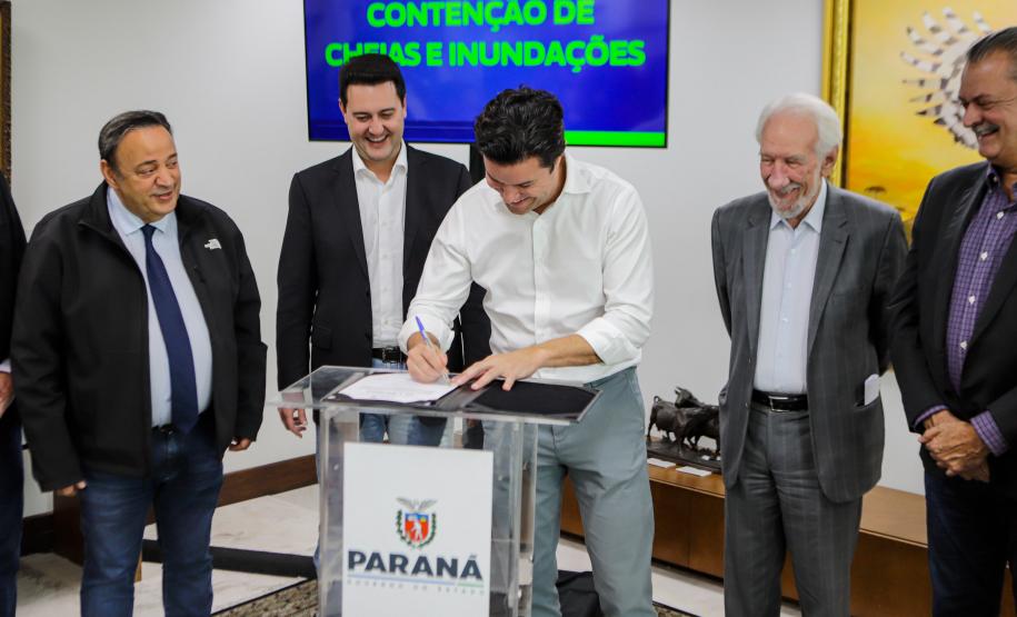 CERIMÔNIA DE ASSINATURA