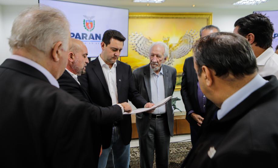 CERIMÔNIA DE ASSINATURA