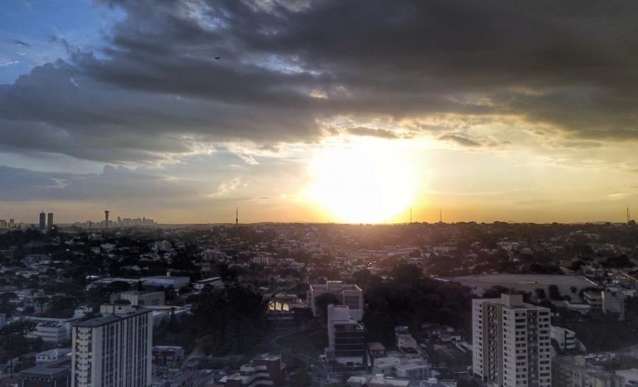 Foto de pôr do sol