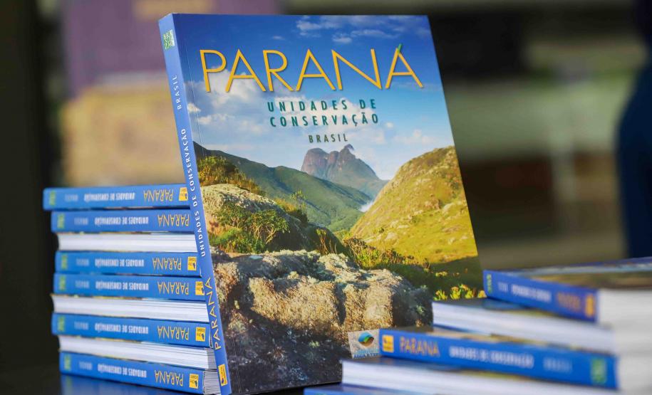 MON se transforma na casa da "muda 10 milhões" do programa Paraná Mais Verde