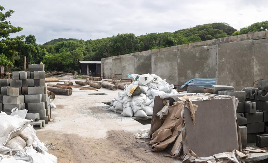 INVESTIMENTO E RECONSTRUÇÃO