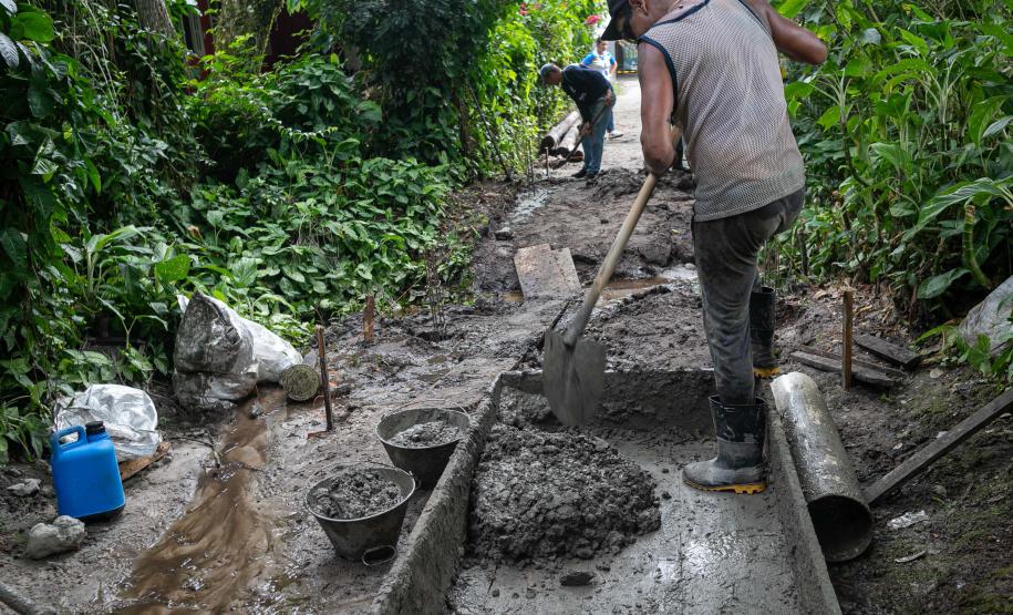 INVESTIMENTO E RECONSTRUÇÃO