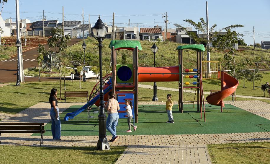 Foto de playground de parque urbano