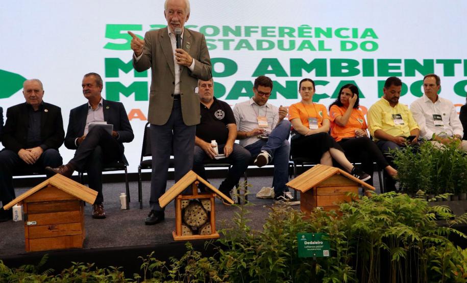 Foto de cerimonial da conferência