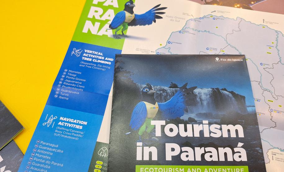 Foto de estande do Governo do paraná na exposição