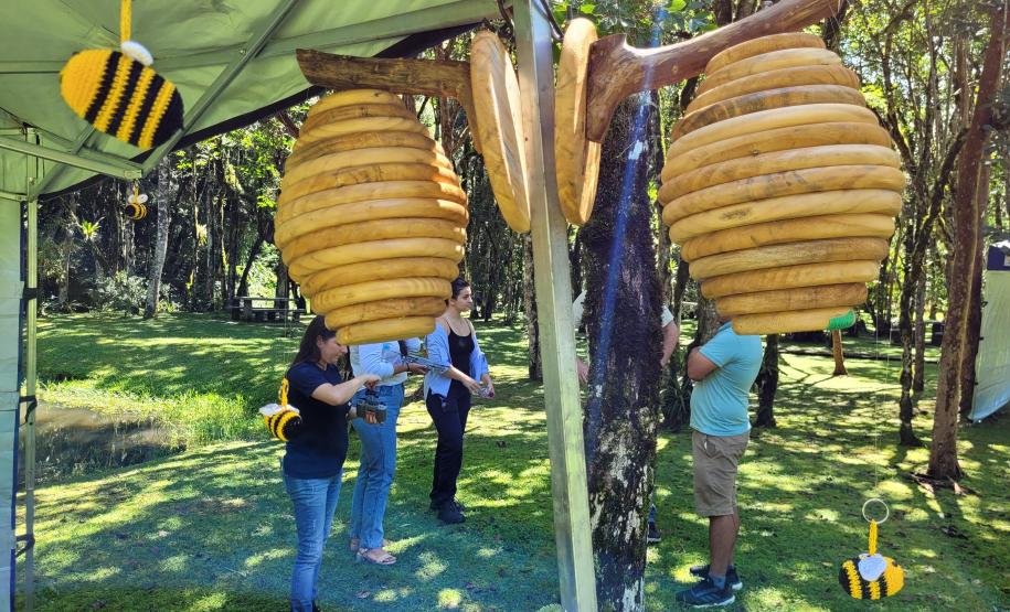 Foto de abelhas do Poliniza Paraná