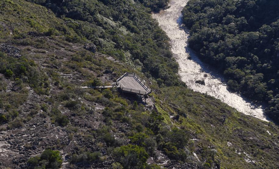 Foto de paisagem dos parques do Paraná
