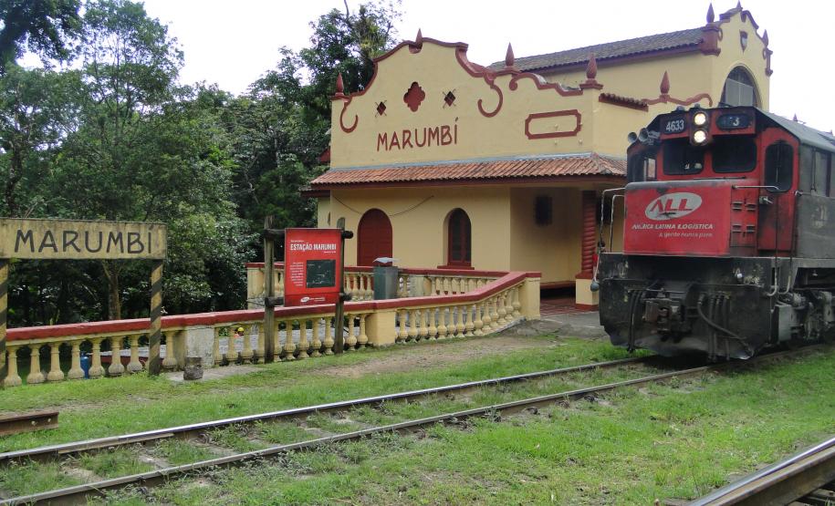 Foto de paisagem dos parques do Paraná
