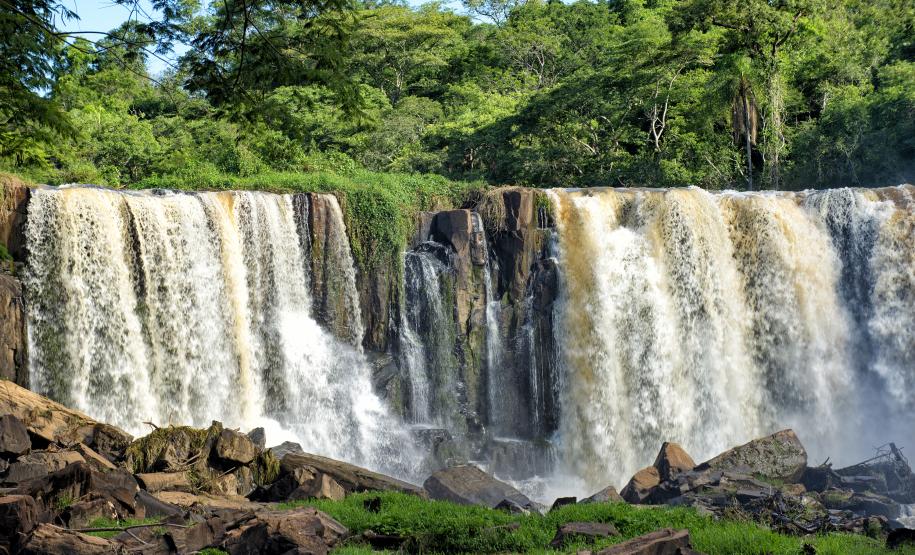 Foto aérea de paisagem natural do Paraná