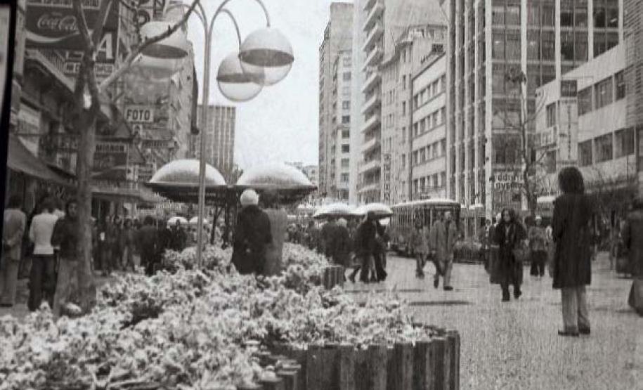 Foto de neve na cidade de Curitiba