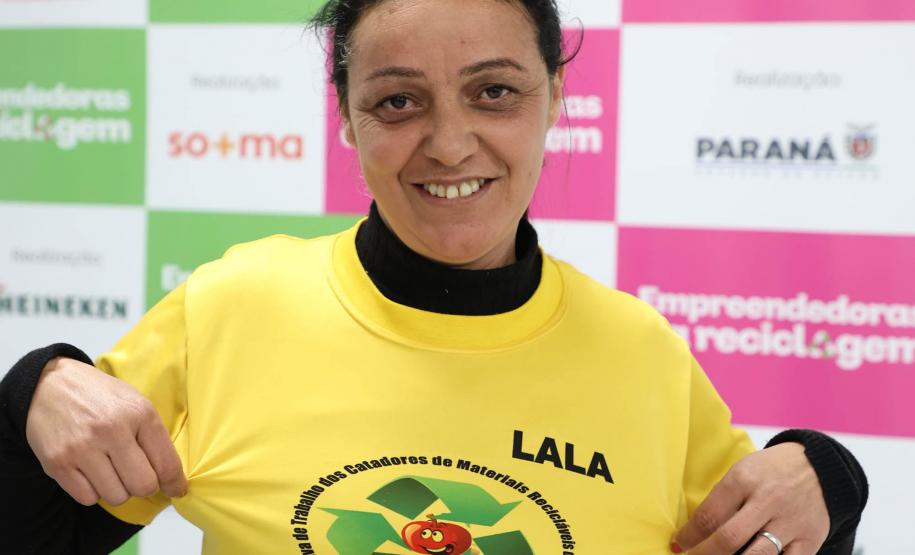 Foto de cerimônia de formação de recicladoras