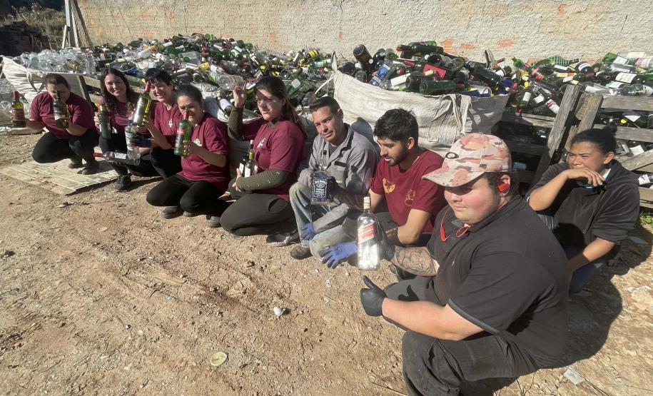 Foto de cooperativa de reciclagem