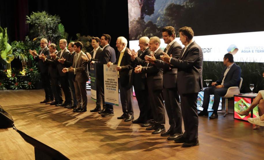Foto de cerimônia de abertura da Conferência da Mata Atlântica