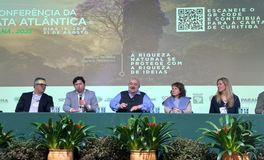 Foto de painel da Conferência da Mata Atlântica