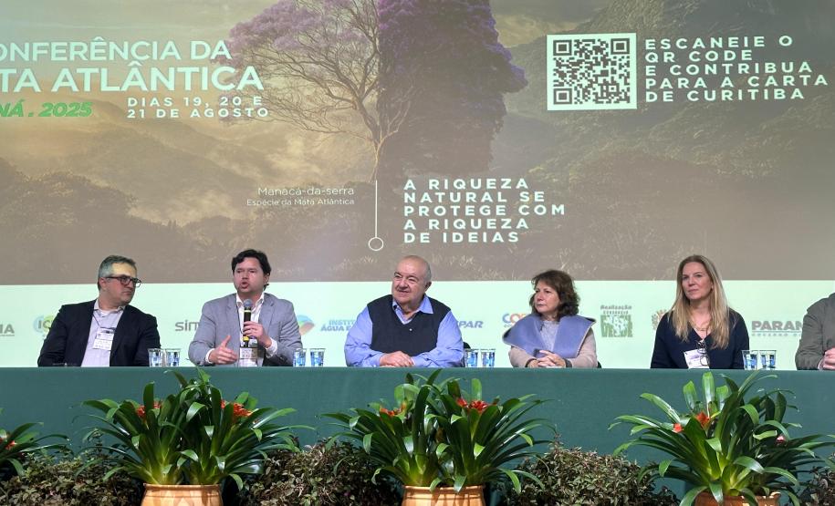 Foto de painel da Conferência da Mata Atlântica