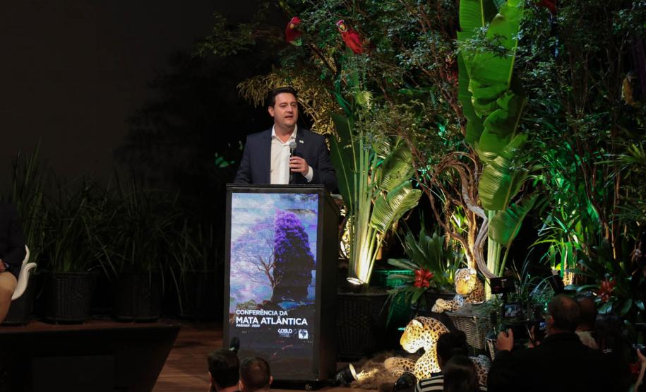 Foto de governadores em cerimônia