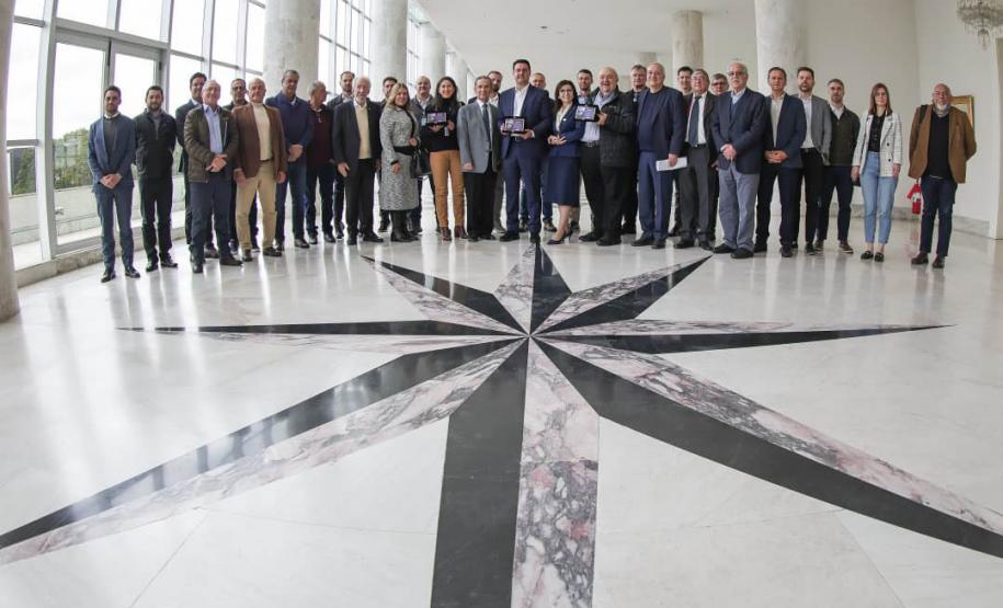 Foto de cerimônia no Palácio Iguaçu