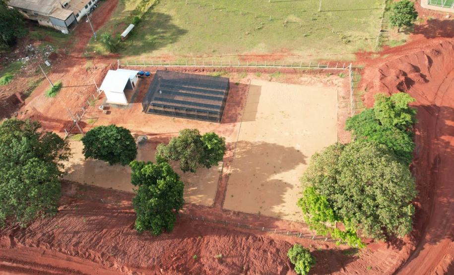 Foto de obras de contenção de erosão em Loanda