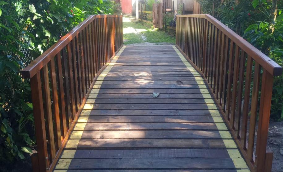 Com investimento de R$ 1,3 milhão, Estado conclui reformas de 29 passarelas da Ilha do Mel