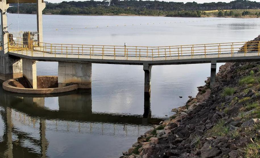 Foto de plataforma do Simepar
