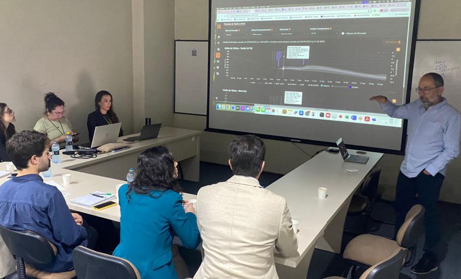 Governo auxilia MPPR a mapear dados sobre prevenção de emergências climáticas