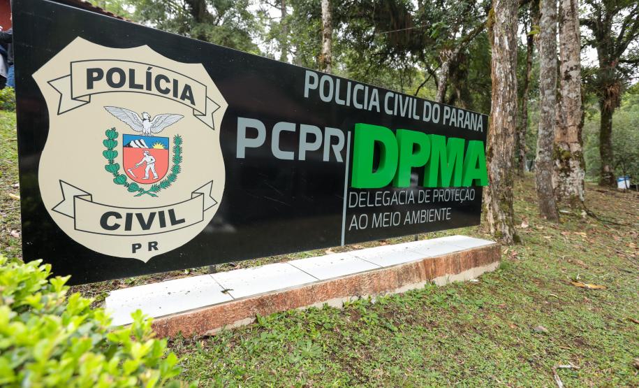 Foto de coletiva de imprensa na Polícia Civil