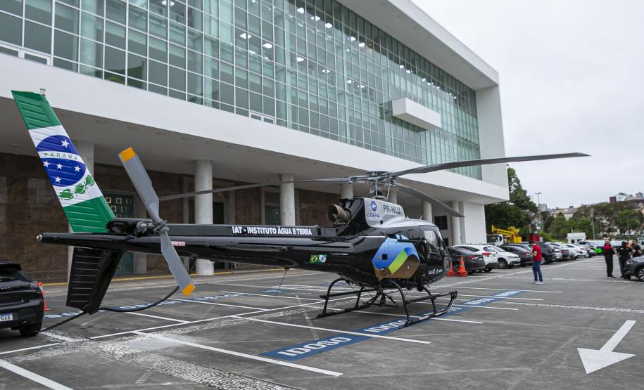 Foto de helicóptero entregue ao IAT