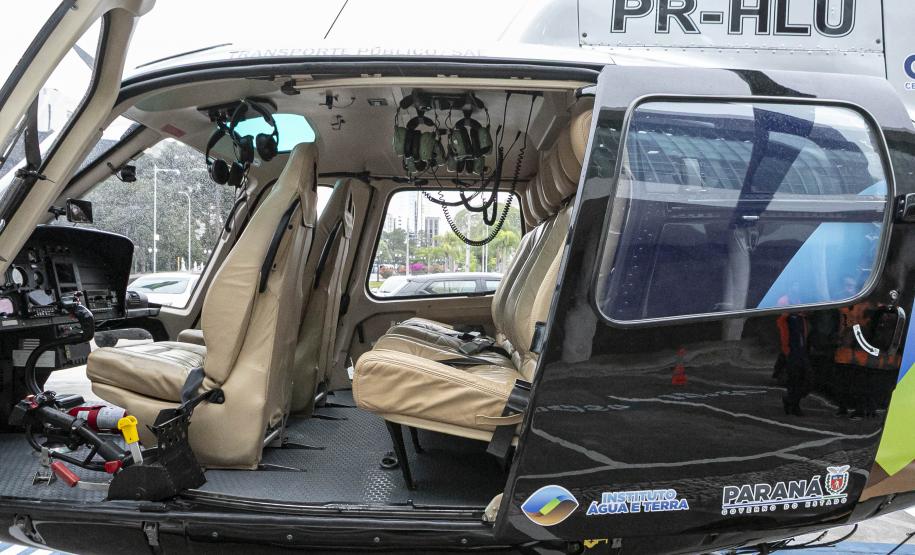 Foto de helicóptero entregue ao IAT