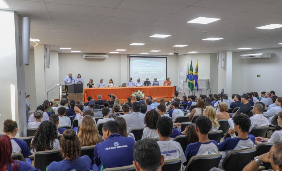 Estado entrega licença ambiental do Parque Temático Sete Quedas, em Guaíra