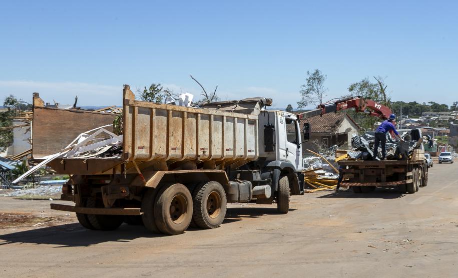 IAT define pontos para destinação dos resíduos gerados pelo tornado em Rio Bonito do Iguaçu